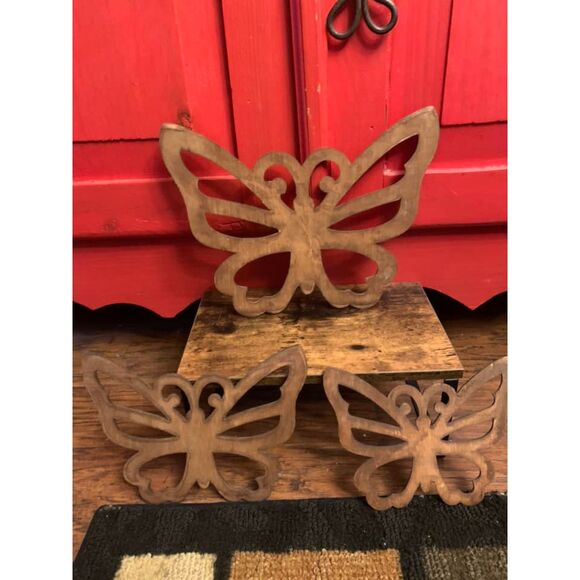 Vintage Wooden Butterflies Wall Hanging Home Decor MCM Boho Carved Design EUC - Picture 2 of 2